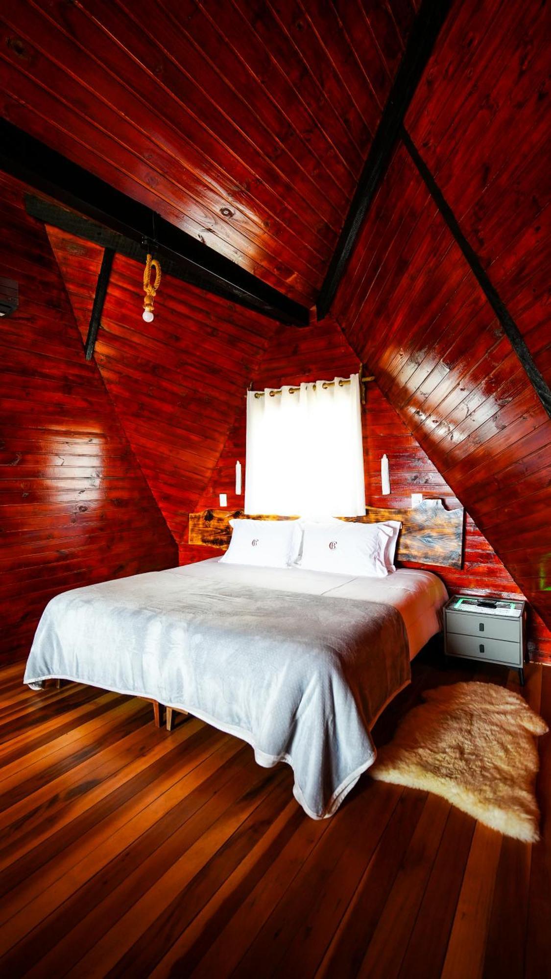 Chalet Chale Boutique- *